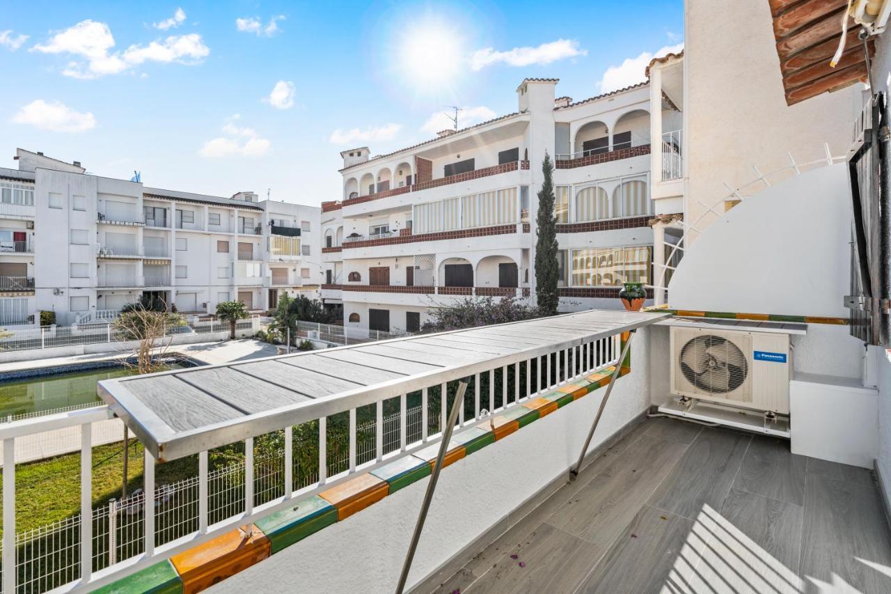 Appartamento Apartamento Welcs -013- Con Terraza Y Piscina Empuriabrava Esterno foto